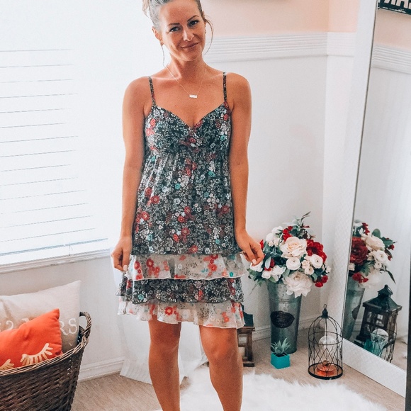 Kensie Dresses & Skirts - Floral Dress